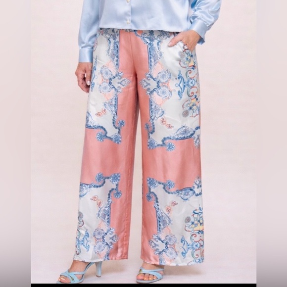 Entro Pink and Blue Wide Leg Pants Size Medium NWT
